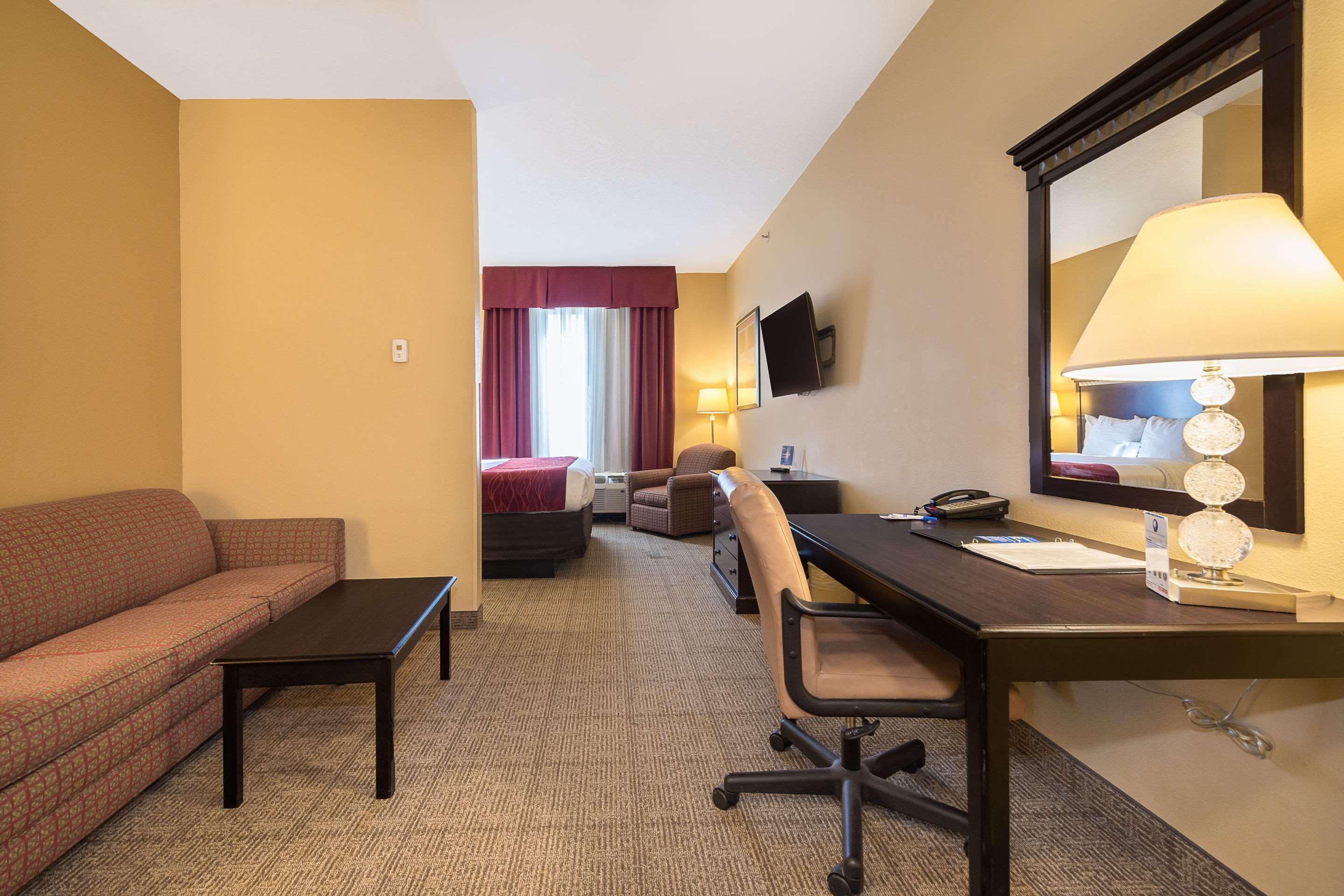 Comfort Inn & Suites Maingate South Davenport Esterno foto