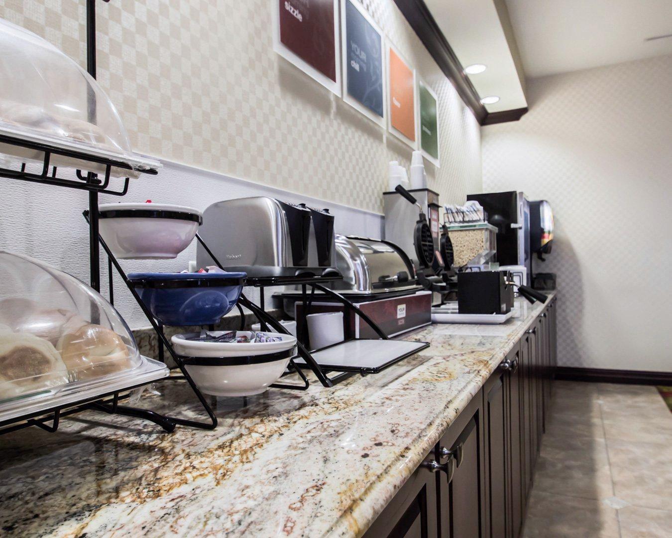Comfort Inn & Suites Maingate South Davenport Esterno foto