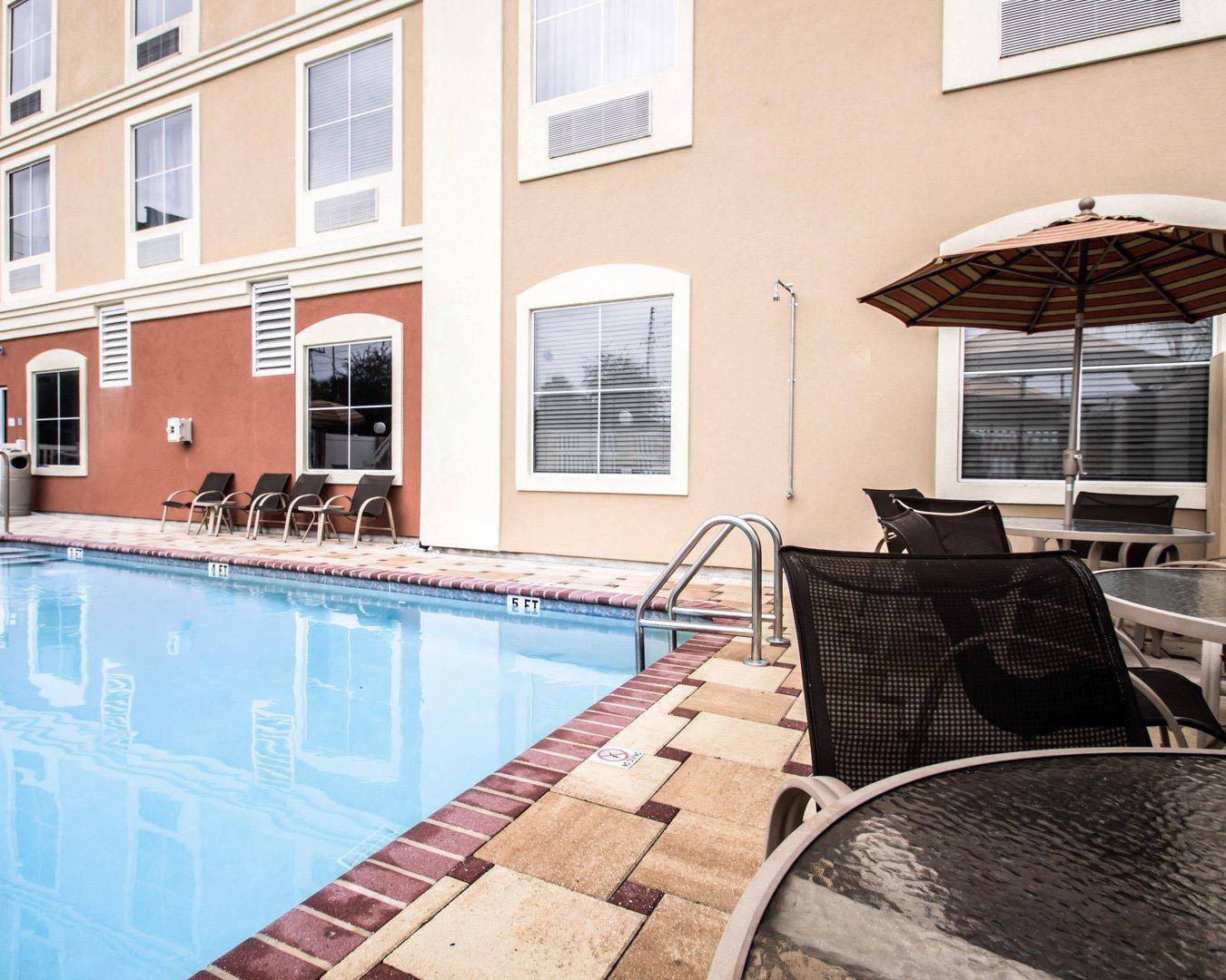 Comfort Inn & Suites Maingate South Davenport Esterno foto