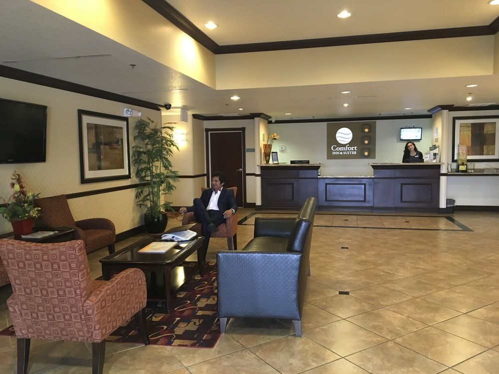 Comfort Inn & Suites Maingate South Davenport Esterno foto