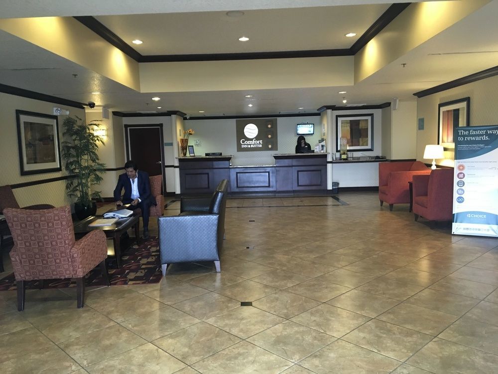 Comfort Inn & Suites Maingate South Davenport Esterno foto